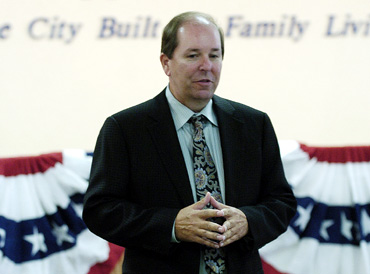 Residents bring local concerns to town hall